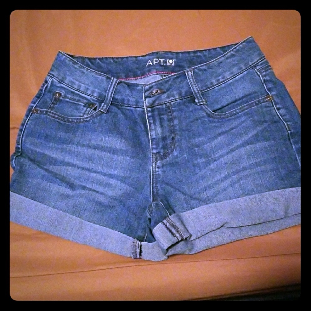 APT 9 JEAN SHORTS
